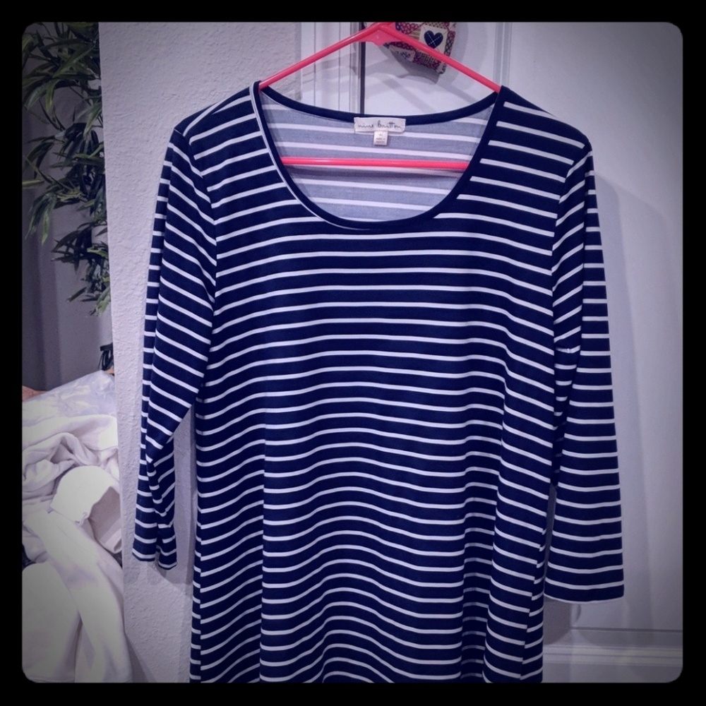 Long sleeve, knee length stretchy dress